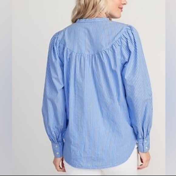 Puff-Sleeve Striped HenleyVisitarShirt for Women - Picture 5 of 11